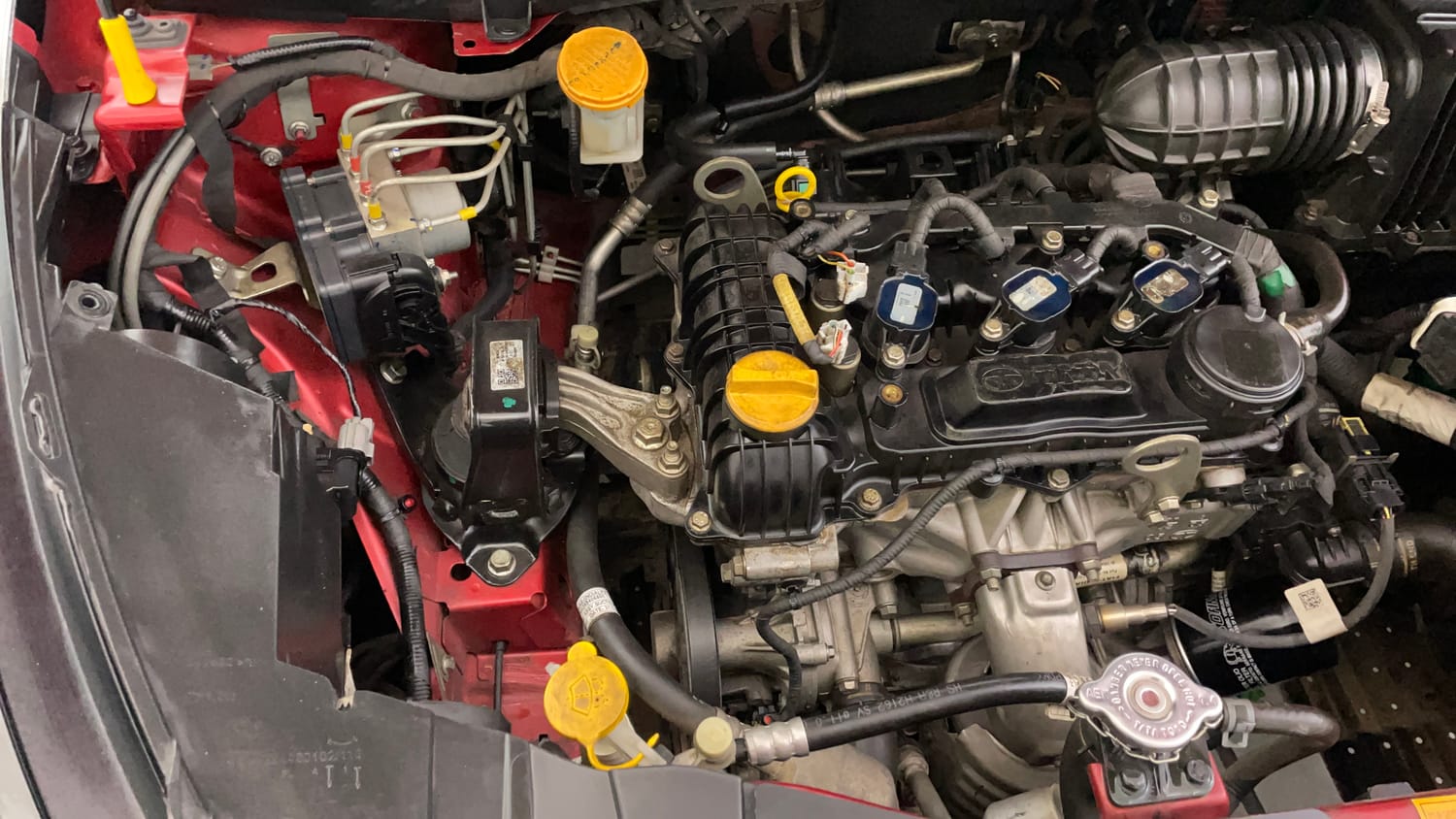 Used 2022 Tata Altroz XZ Petrol Petrol Manual engine ENGINE RIGHT SIDE VIEW
