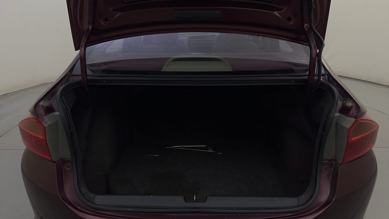 Used 2014 Honda City SV Diesel Diesel Manual interior DICKY INSIDE VIEW
