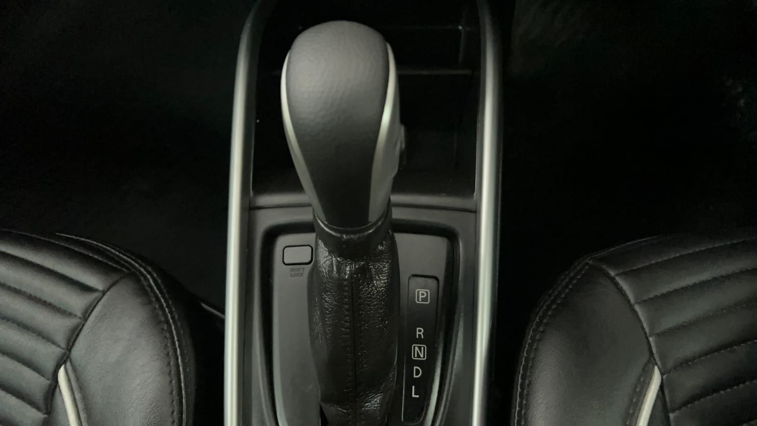 Used 2018 Maruti Suzuki Baleno Alpha 1.2 AT Petrol Automatic interior GEAR  KNOB VIEW