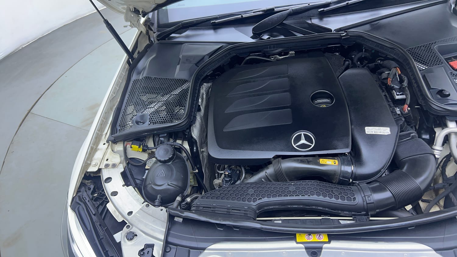 Used 2020 Mercedes-Benz C-Class C 200 Prime Petrol Automatic engine ENGINE RIGHT SIDE VIEW