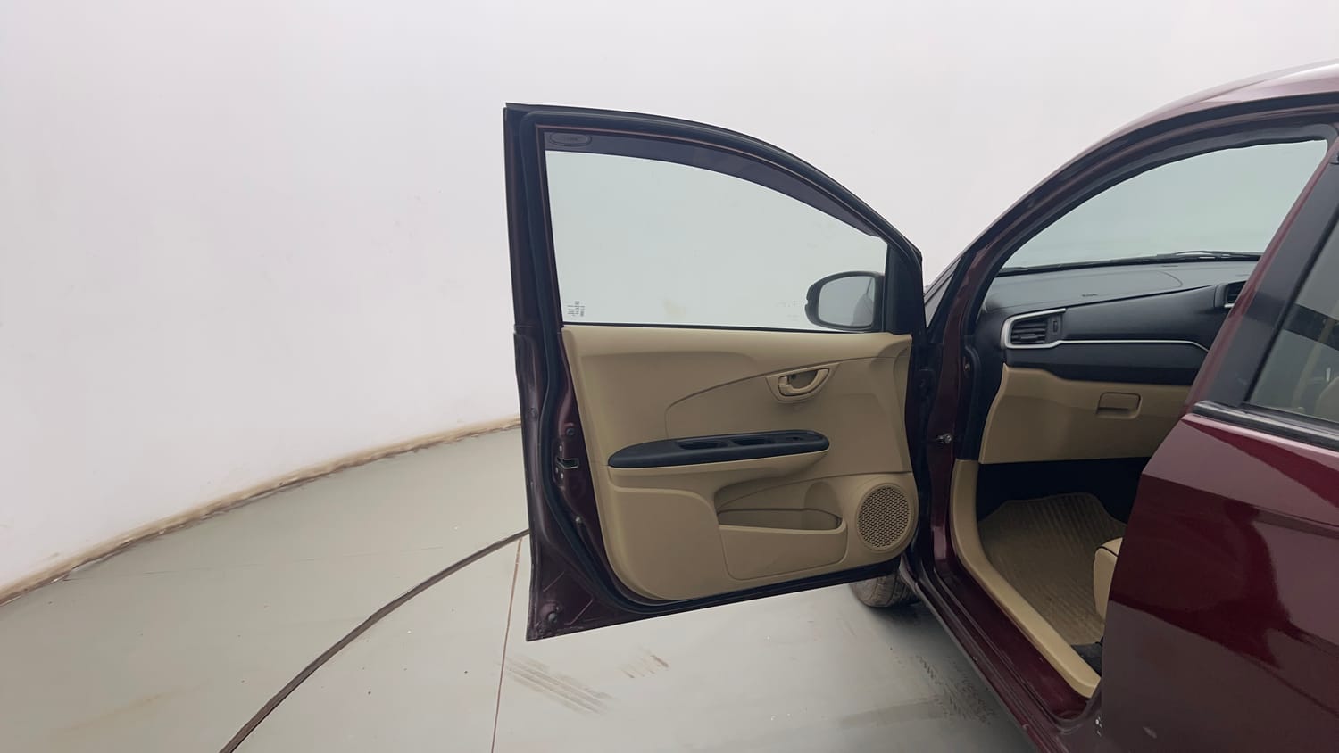Used 2017 Honda Amaze 1.2 S i-VTEC Opt Petrol Manual interior LEFT FRONT DOOR OPEN VIEW