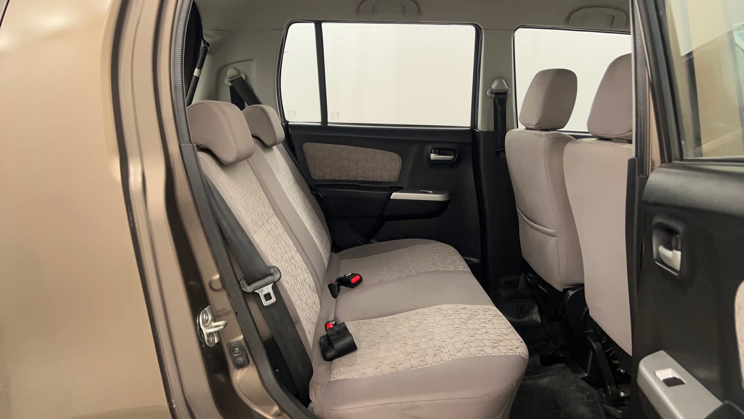 Used 2016 Maruti Suzuki Wagon R 1.0 VXI AMT Petrol Automatic interior RIGHT SIDE REAR DOOR CABIN VIEW