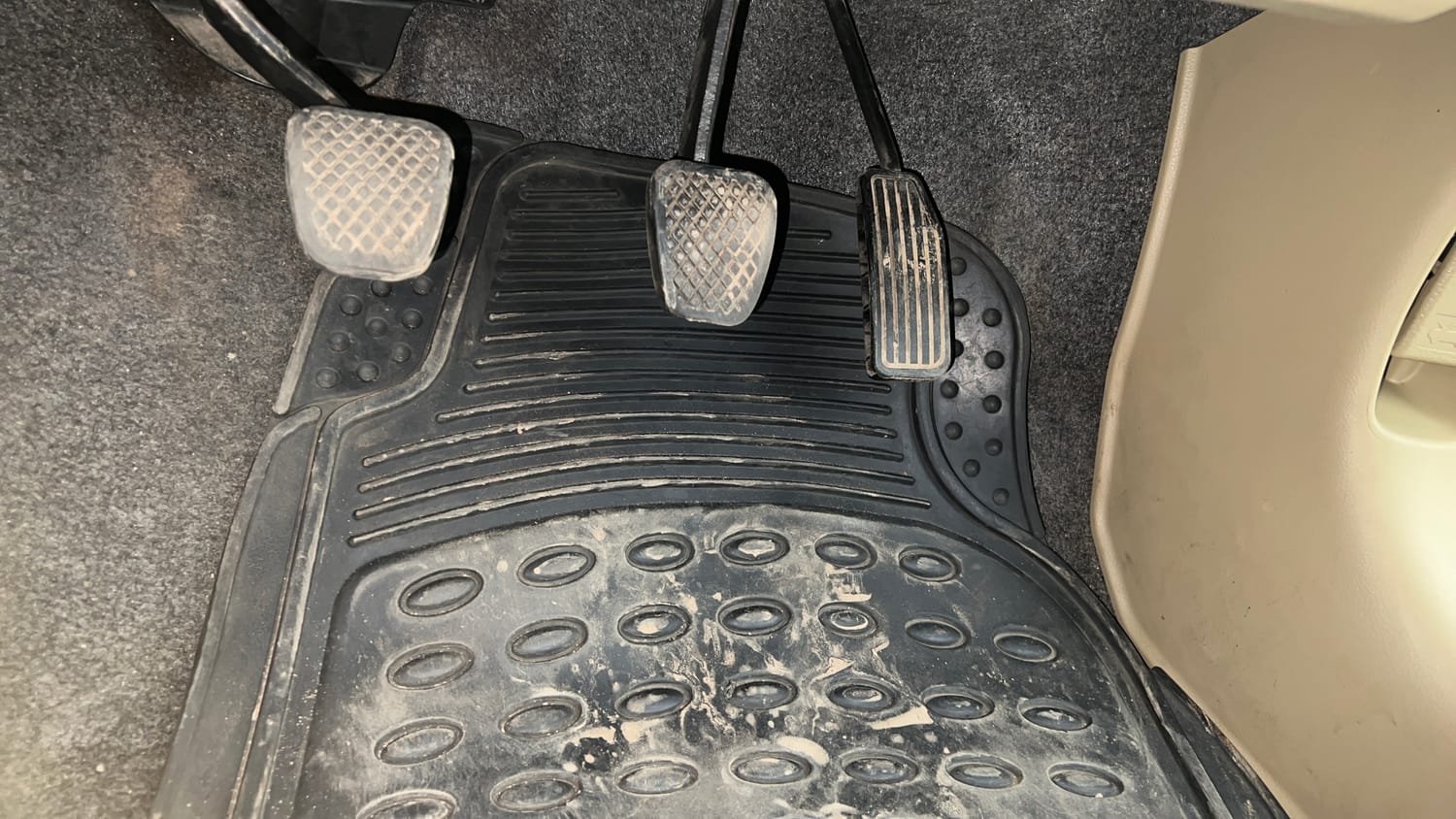Used 2017 Honda Amaze 1.2 S i-VTEC Petrol Manual interior PEDALS VIEW