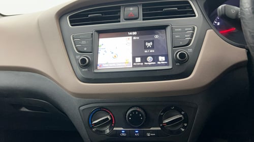 Used 2019 Hyundai Elite i20 Sportz Plus 1.2 Petrol Manual interior MUSIC SYSTEM & AC CONTROL VIEW