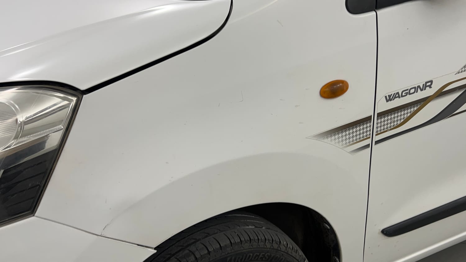 Used 2016 Maruti Suzuki Wagon R 1.0 VXI AMT Petrol Automatic dents MINOR DENT
