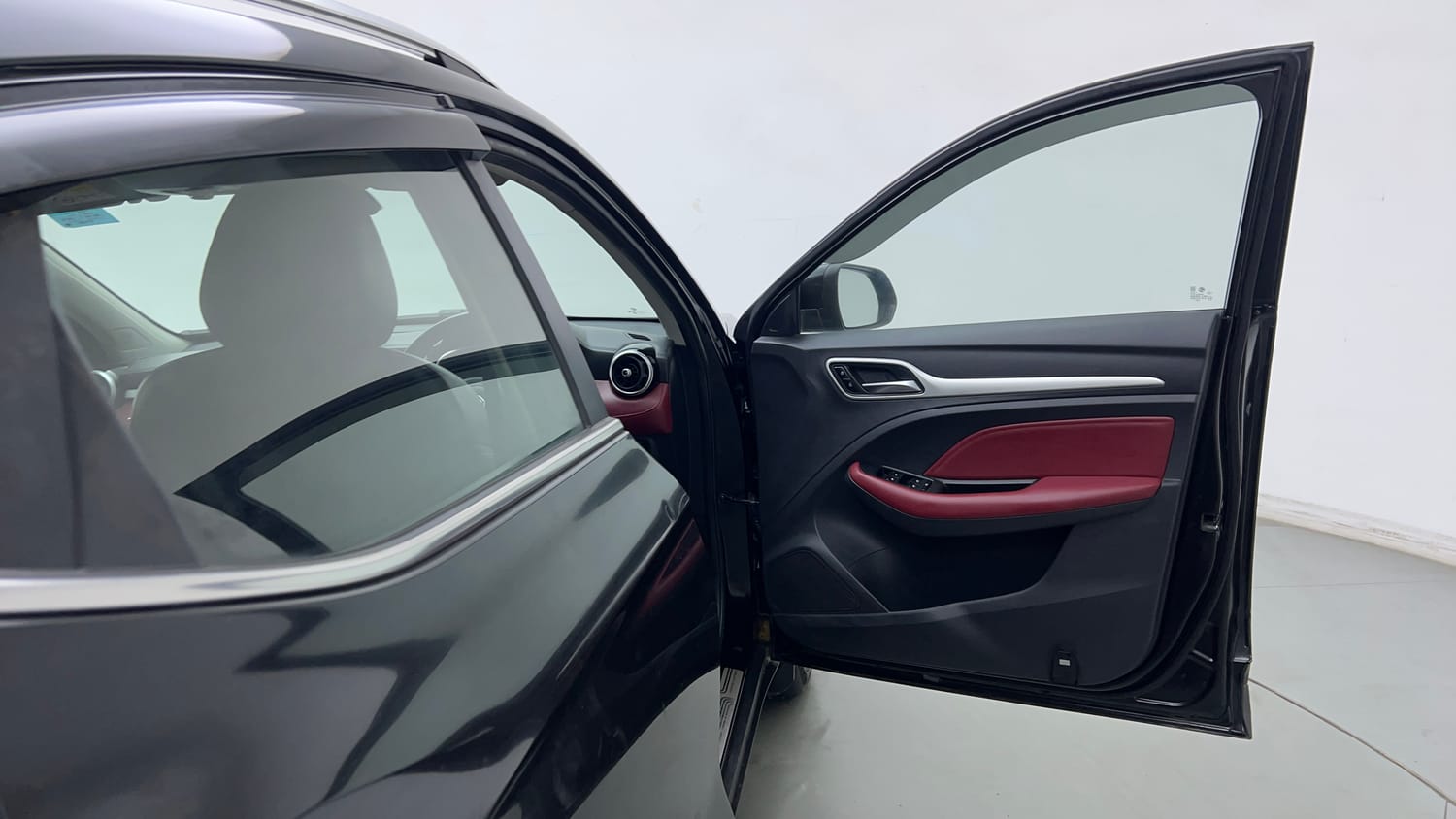 Used 2021 MG Motors Astor Savvy 1.3 Turbo AT S Red Petrol Automatic interior RIGHT FRONT DOOR OPEN VIEW