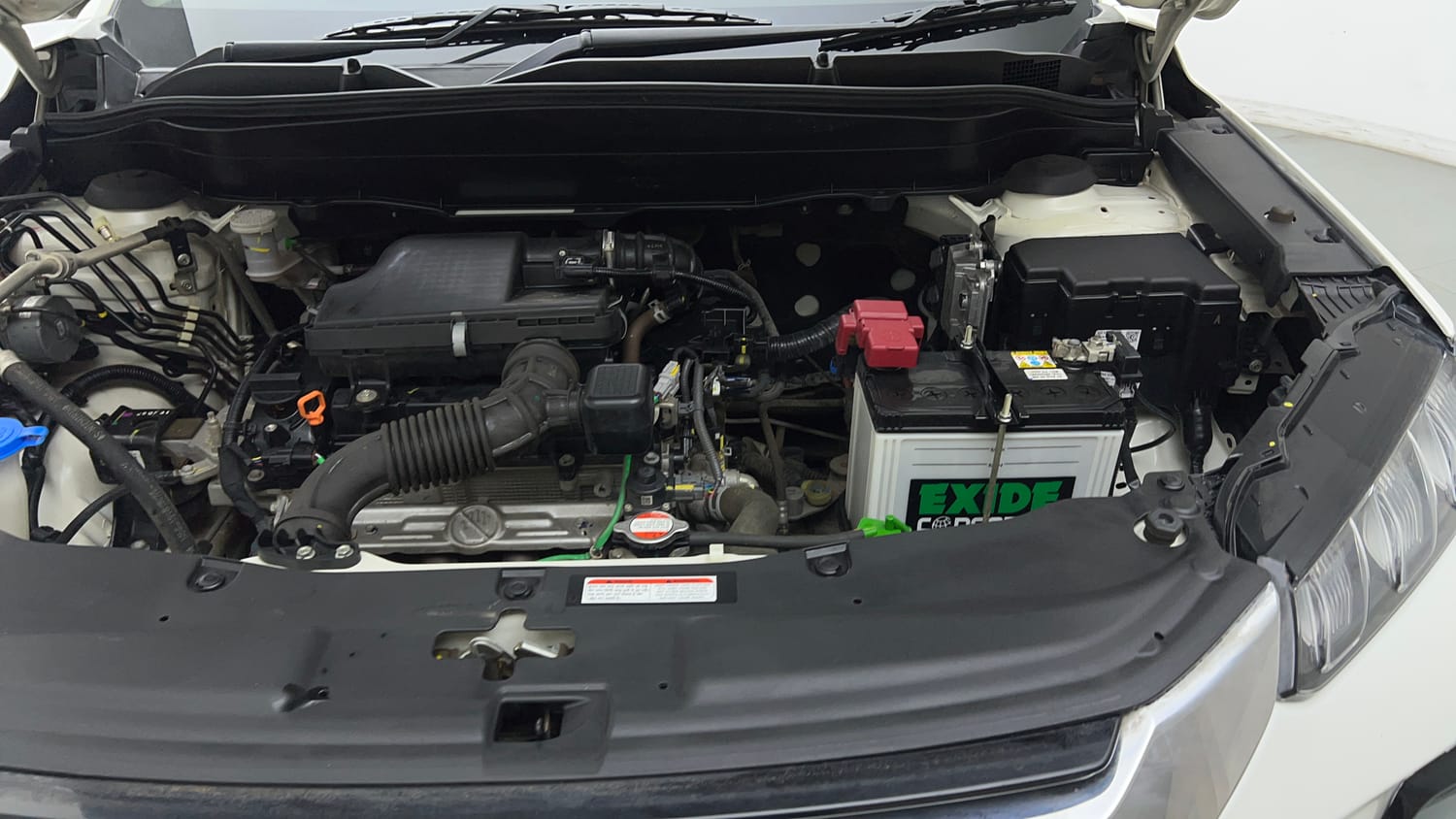 Used 2023 Maruti Suzuki Grand Vitara Sigma Smart Hybrid Petrol Manual engine ENGINE LEFT SIDE VIEW