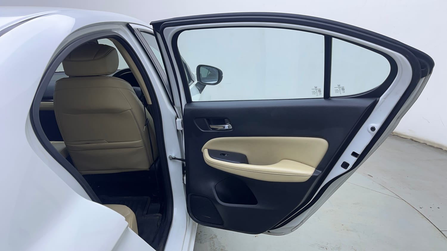 Used 2022 Honda City ZX CVT Petrol Petrol Automatic interior RIGHT REAR DOOR OPEN VIEW