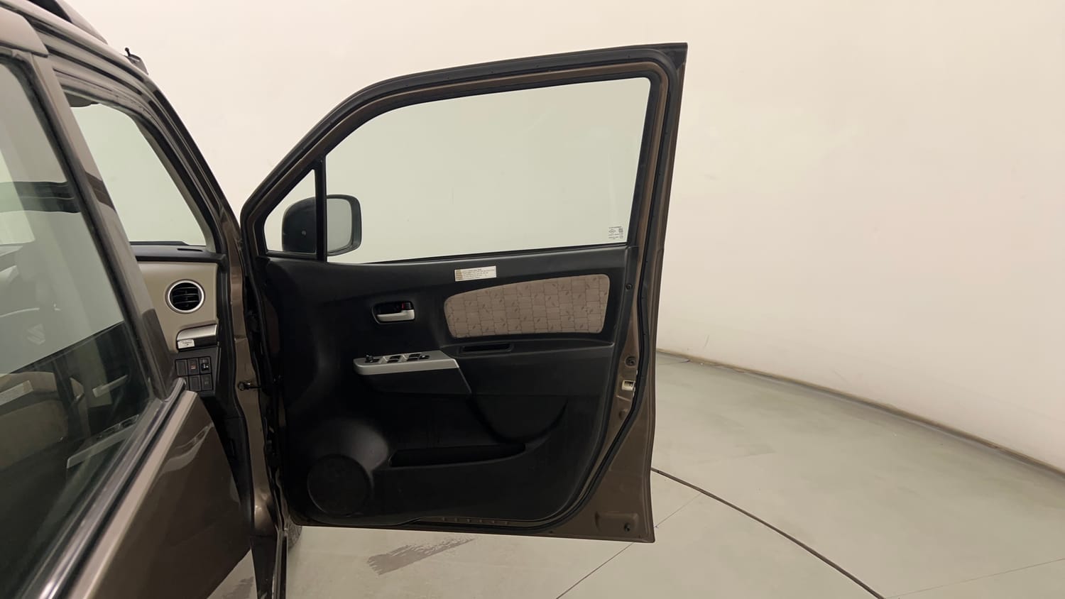 Used 2016 Maruti Suzuki Wagon R 1.0 VXI AMT Petrol Automatic interior RIGHT FRONT DOOR OPEN VIEW