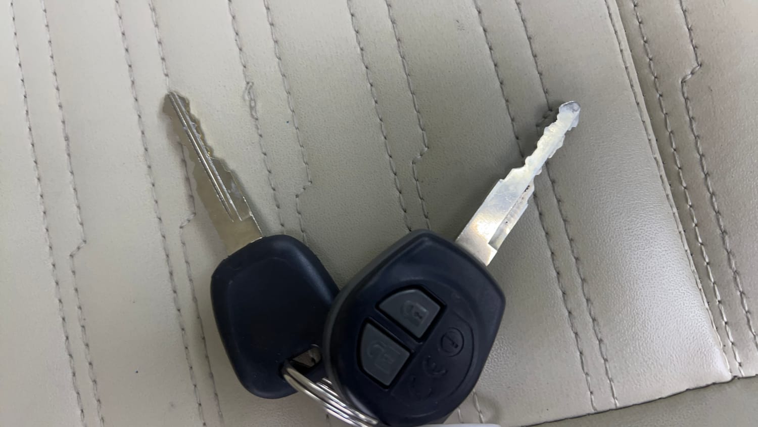 Used 2023 Maruti Suzuki Wagon R ZXI Plus 1.2 AGS Petrol Automatic extra CAR KEY VIEW