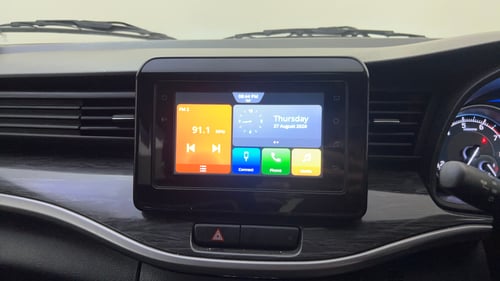 Used 2023 Maruti Suzuki XL6 Zeta AT Petrol Petrol Automatic top_features Integrated (in-dash) music system