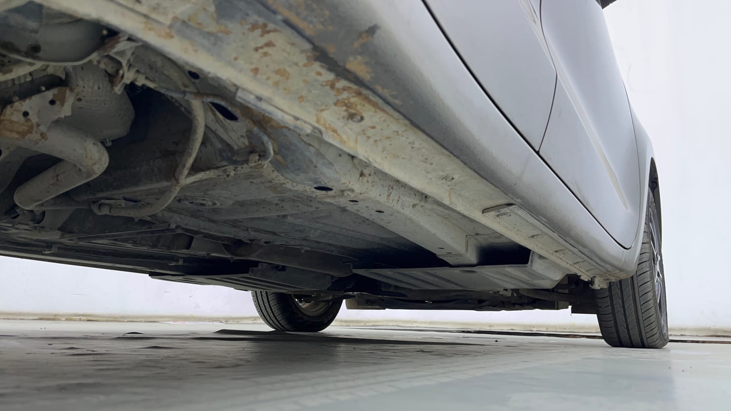 Used 2023 Maruti Suzuki Swift ZXi Plus Petrol Manual extra REAR RIGHT UNDERBODY VIEW