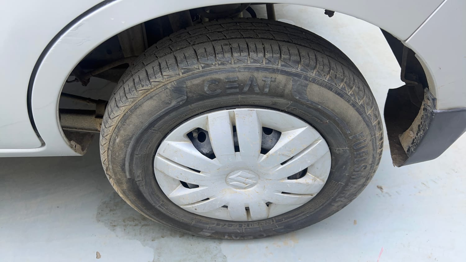 Used 2023 Maruti Suzuki Alto 800 Vxi Plus Petrol Manual tyres LEFT REAR TYRE RIM VIEW