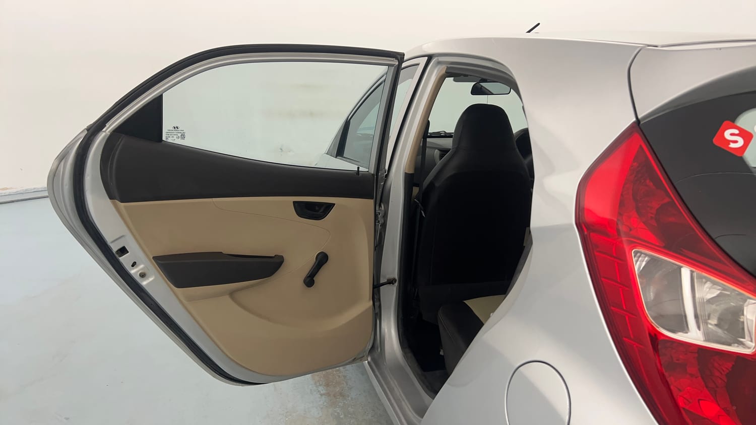 Used 2016 Hyundai Eon Era + Petrol Manual interior LEFT REAR DOOR OPEN VIEW
