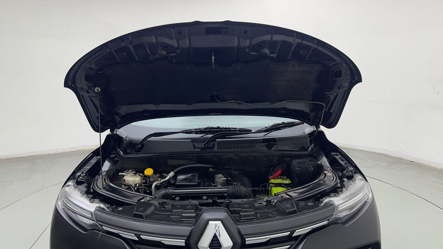 Used 2023 Renault Kiger RXZ AMT Petrol Automatic engine ENGINE & BONNET OPEN FRONT VIEW