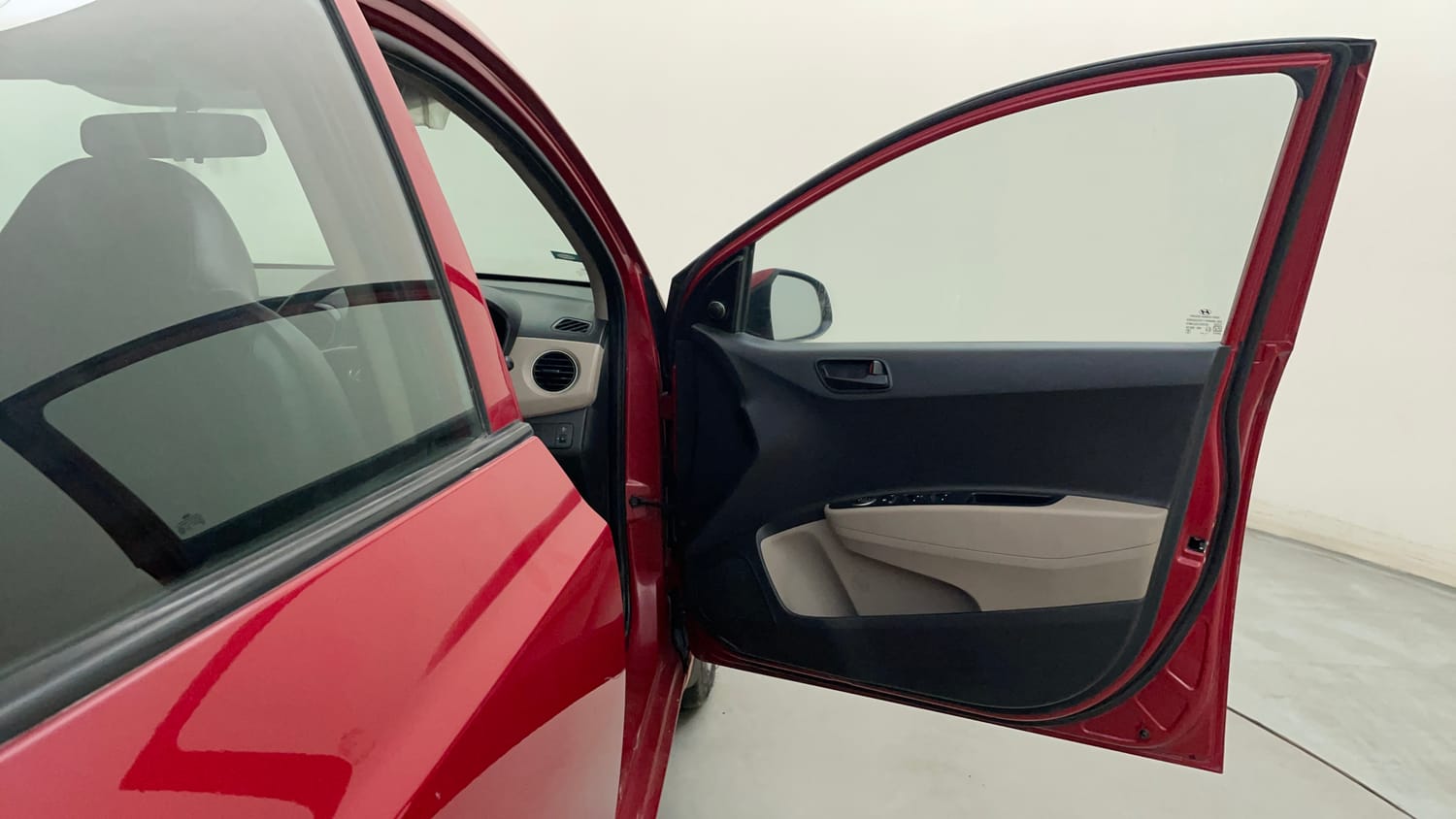 Used 2018 Hyundai Grand i10 Magna 1.2 Kappa VTVT Petrol Manual interior RIGHT FRONT DOOR OPEN VIEW