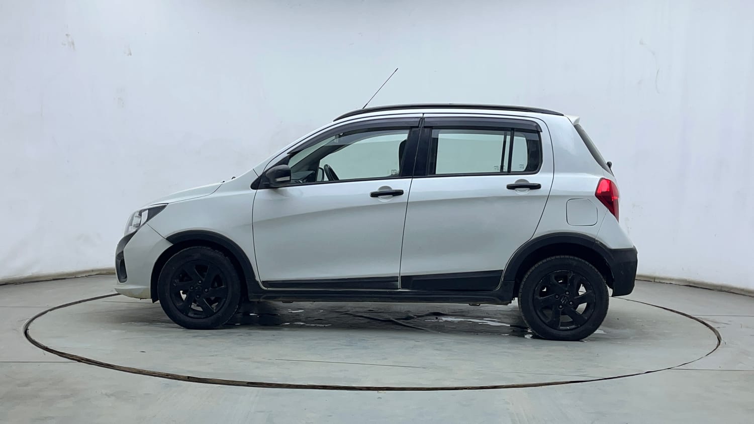 Used 2018 Maruti Suzuki Celerio X Zxi (Opt) Petrol Manual exterior LEFT SIDE VIEW