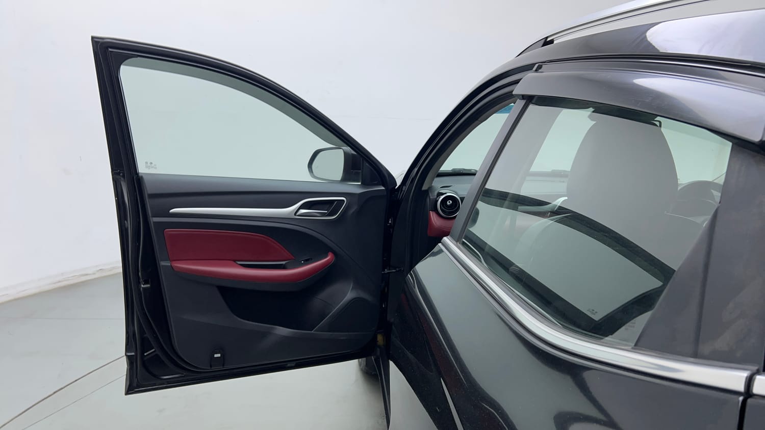 Used 2021 MG Motors Astor Savvy 1.3 Turbo AT S Red Petrol Automatic interior LEFT FRONT DOOR OPEN VIEW