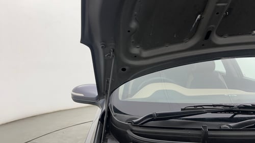 Used 2019 Hyundai Elite i20 Sportz Plus 1.2 Petrol Manual engine ENGINE RIGHT SIDE HINGE & APRON VIEW