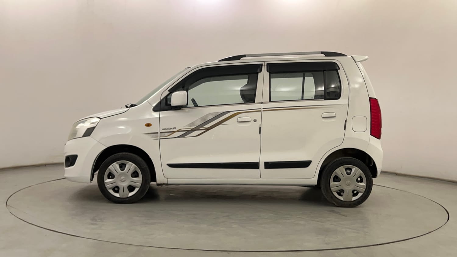 Used 2016 Maruti Suzuki Wagon R 1.0 VXI AMT Petrol Automatic exterior LEFT SIDE VIEW