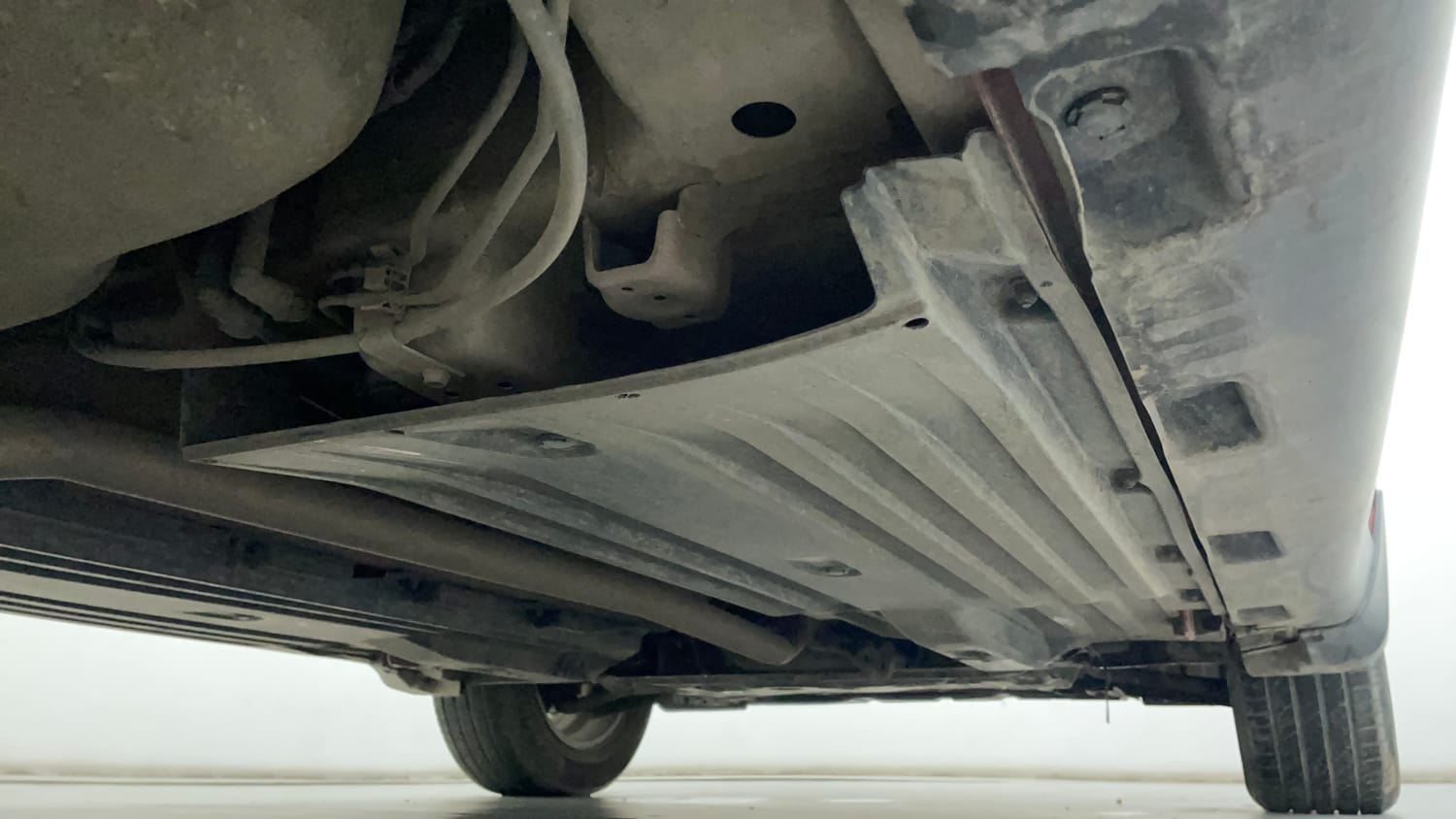 Used 2016 Maruti Suzuki Vitara Brezza ZDi+ Dual Tone Diesel Manual extra REAR RIGHT UNDERBODY VIEW