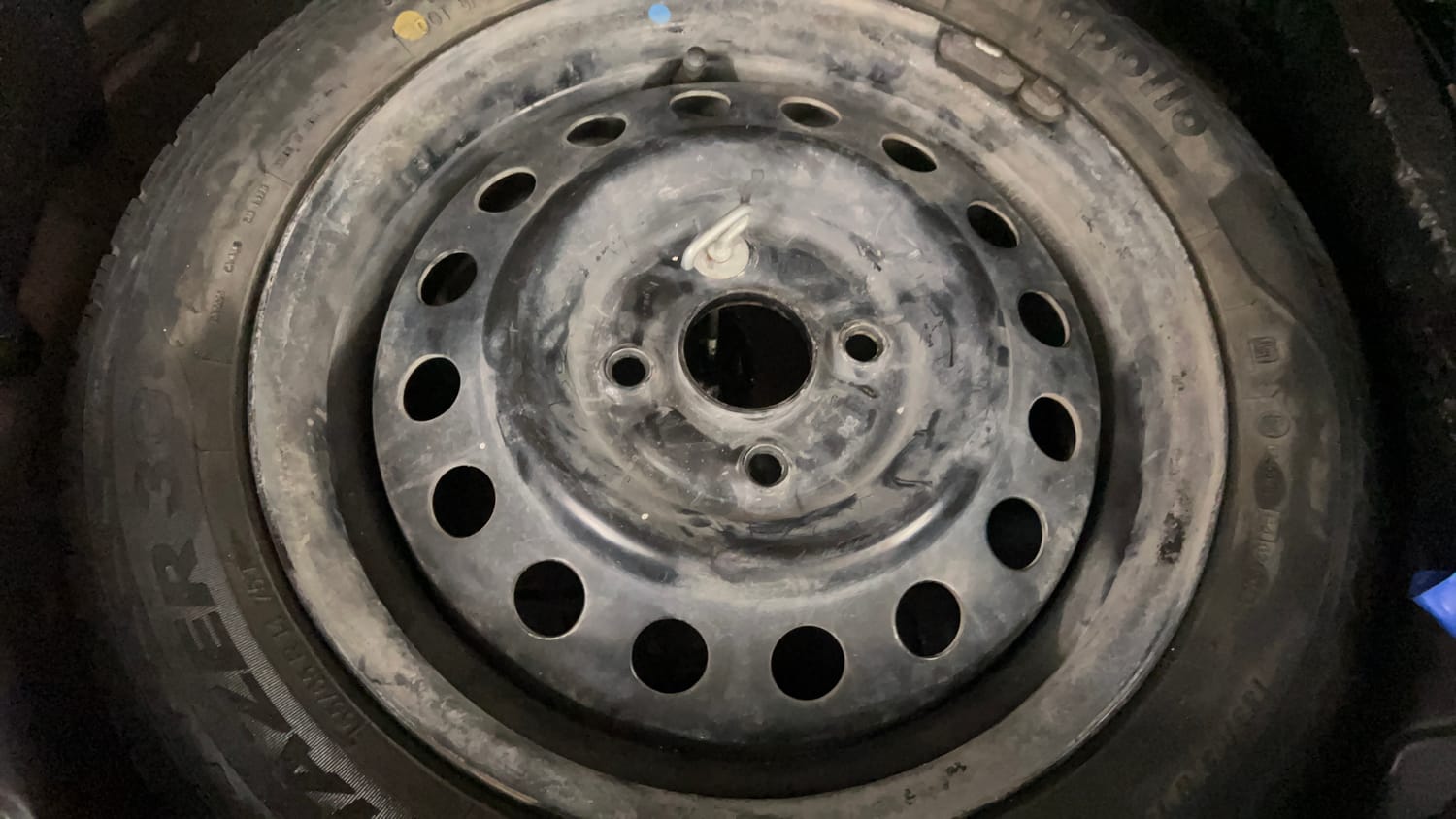 Used 2016 Maruti Suzuki Wagon R 1.0 VXI AMT Petrol Automatic tyres SPARE TYRE VIEW