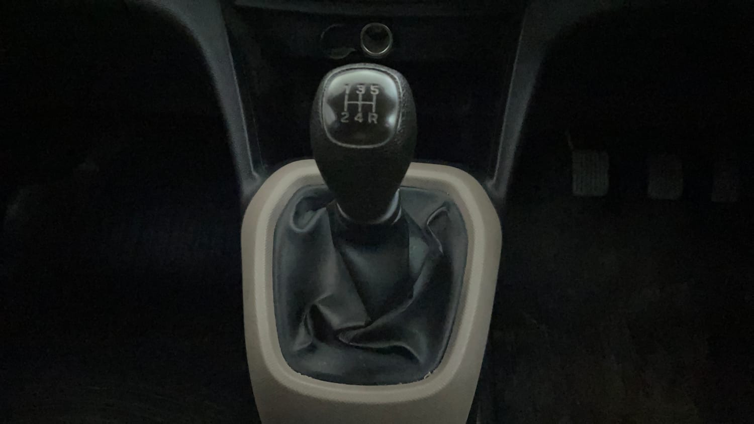 Used 2018 Hyundai Grand i10 Magna 1.2 Kappa VTVT Petrol Manual interior GEAR  KNOB VIEW