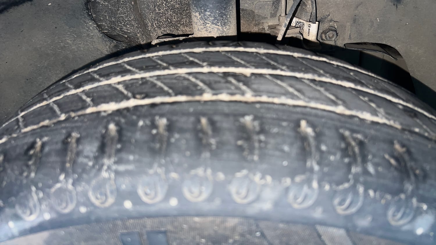 Used 2021 Tata Tiago XZ Petrol Manual tyres RIGHT FRONT TYRE TREAD VIEW
