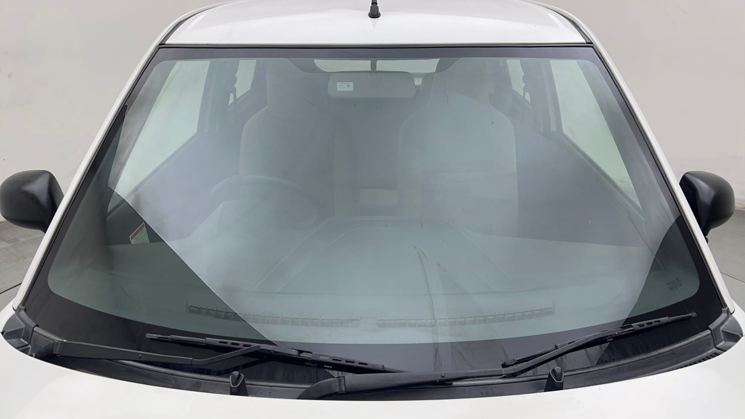 Used 2022 Maruti Suzuki Wagon R LXI 1.0 CNG Cng Manual exterior FRONT WINDSHIELD VIEW