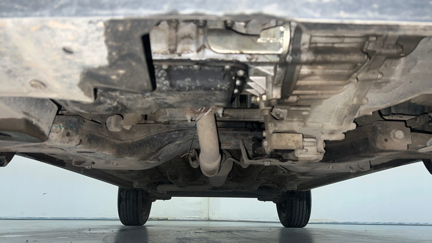 Used 2017 Tata Nexon XZ Plus Diesel Diesel Manual extra FRONT LEFT UNDERBODY VIEW