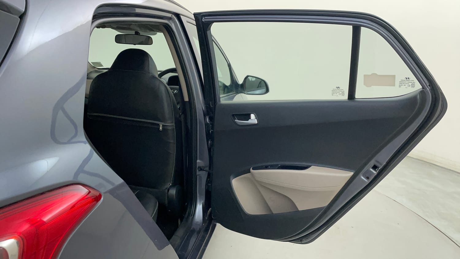 Used 2017 Hyundai Grand i10 Sportz (O) 1.2 Kappa VTVT Petrol Manual interior RIGHT REAR DOOR OPEN VIEW