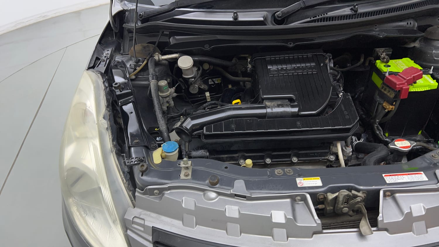 Used 2015 Maruti Suzuki Swift VXi Petrol Manual engine ENGINE RIGHT SIDE VIEW