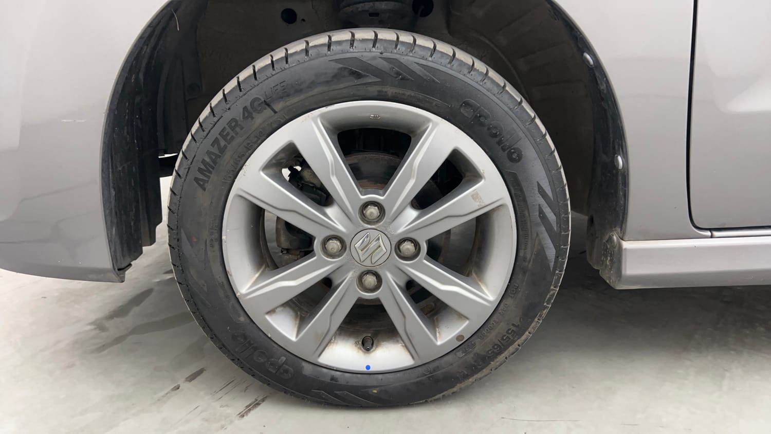 Used 2017 Maruti Suzuki Wagon R VXI+ Petrol Manual tyres LEFT FRONT TYRE RIM VIEW