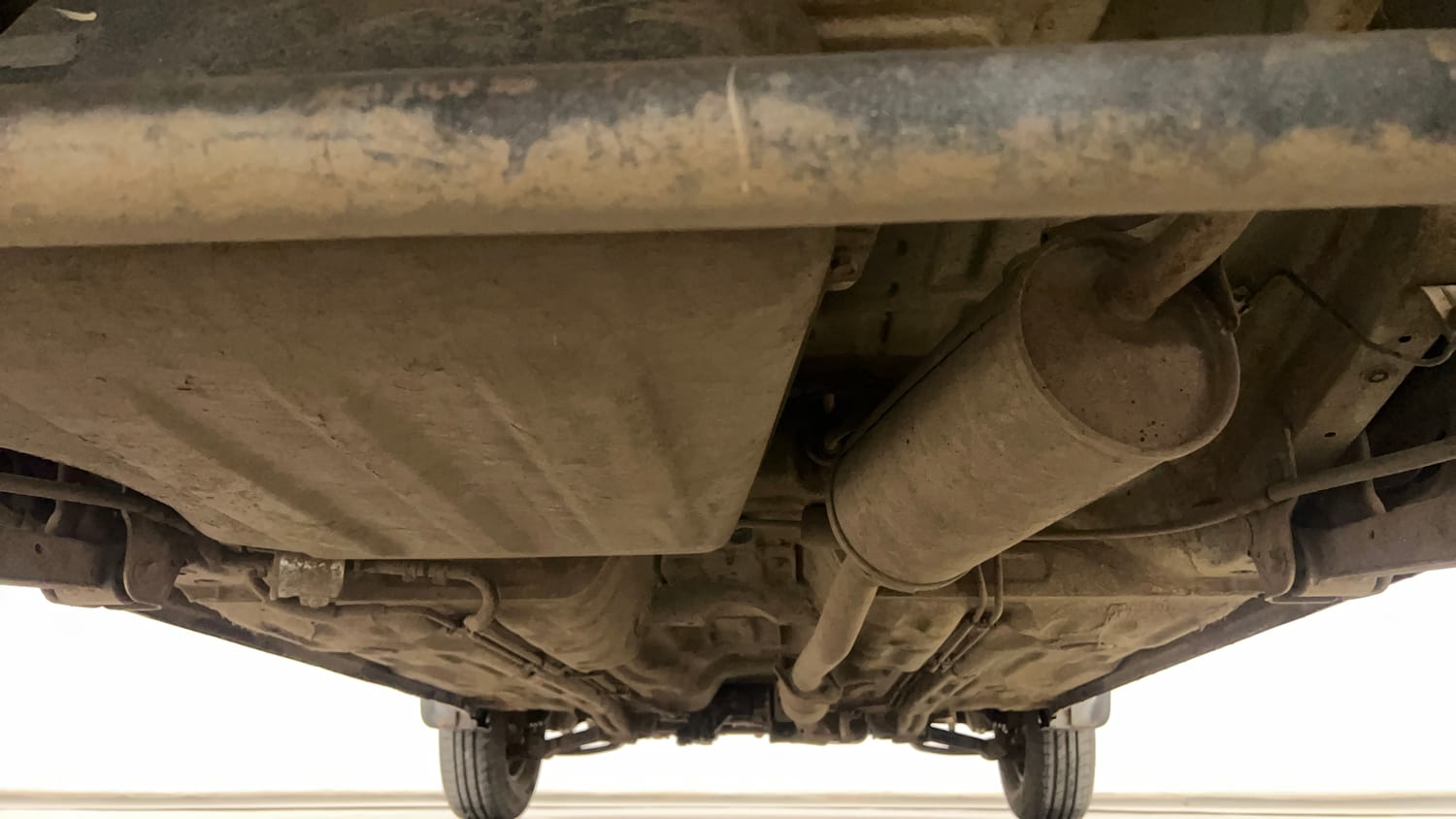 Used 2014 Maruti Suzuki Alto 800 Lxi Petrol Manual extra REAR UNDERBODY VIEW (TAKEN FROM REAR)