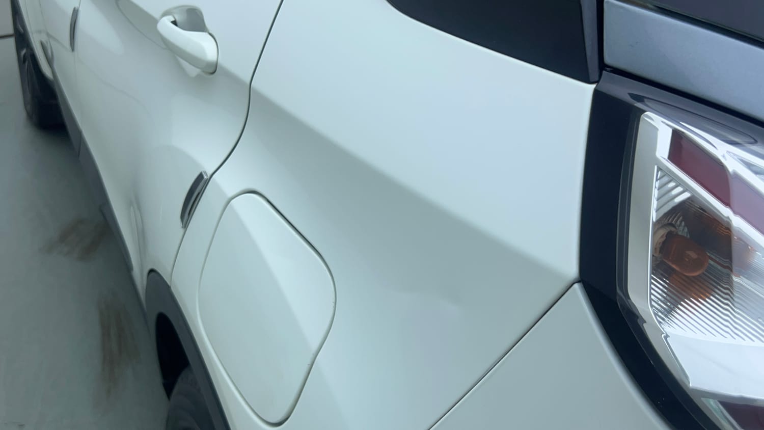 Used 2021 Tata Nexon XZA Plus (S) Petrol Automatic dents MINOR DENT
