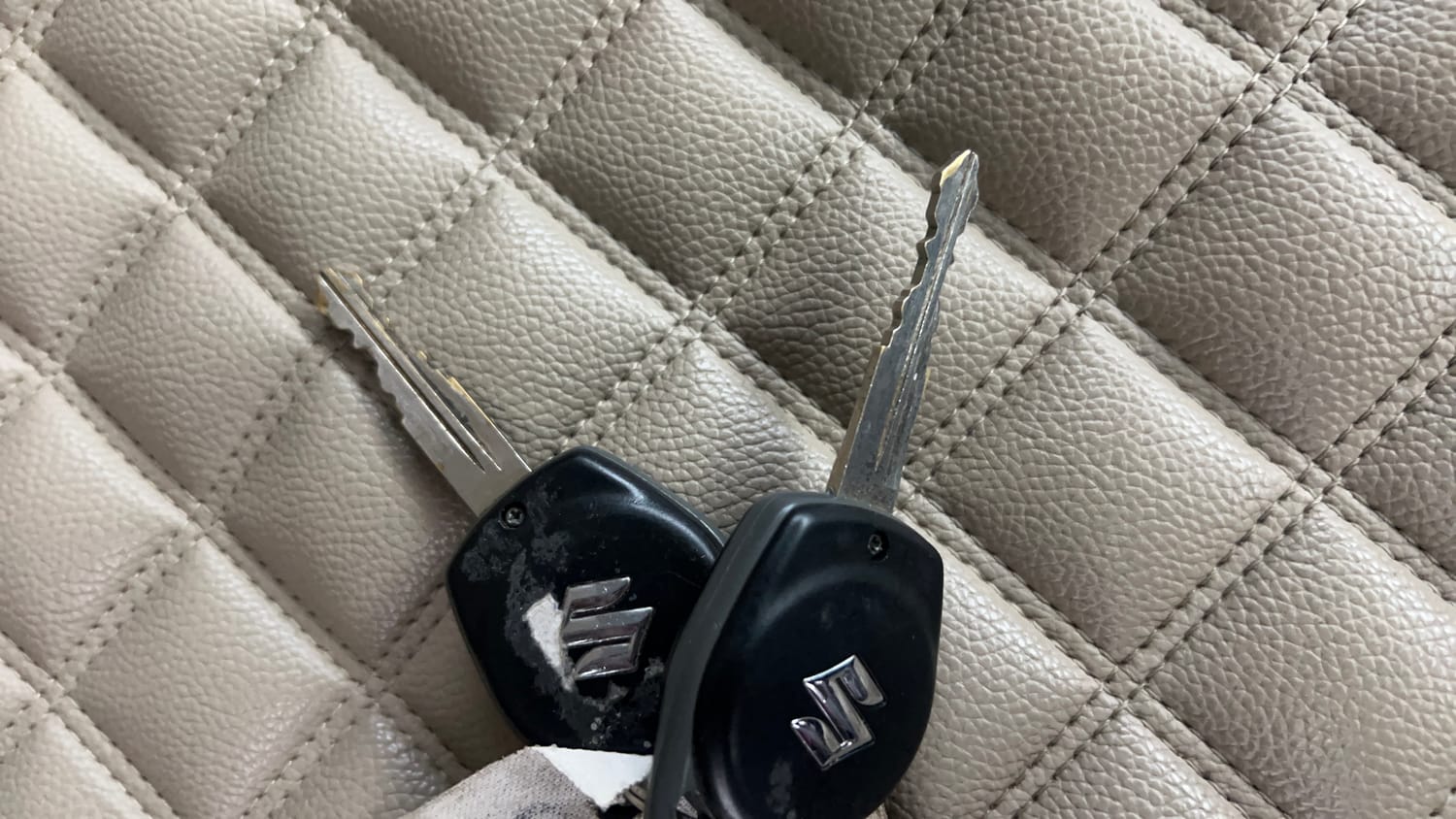 Used 2017 Maruti Suzuki Wagon R VXI+ Petrol Manual extra CAR KEY VIEW