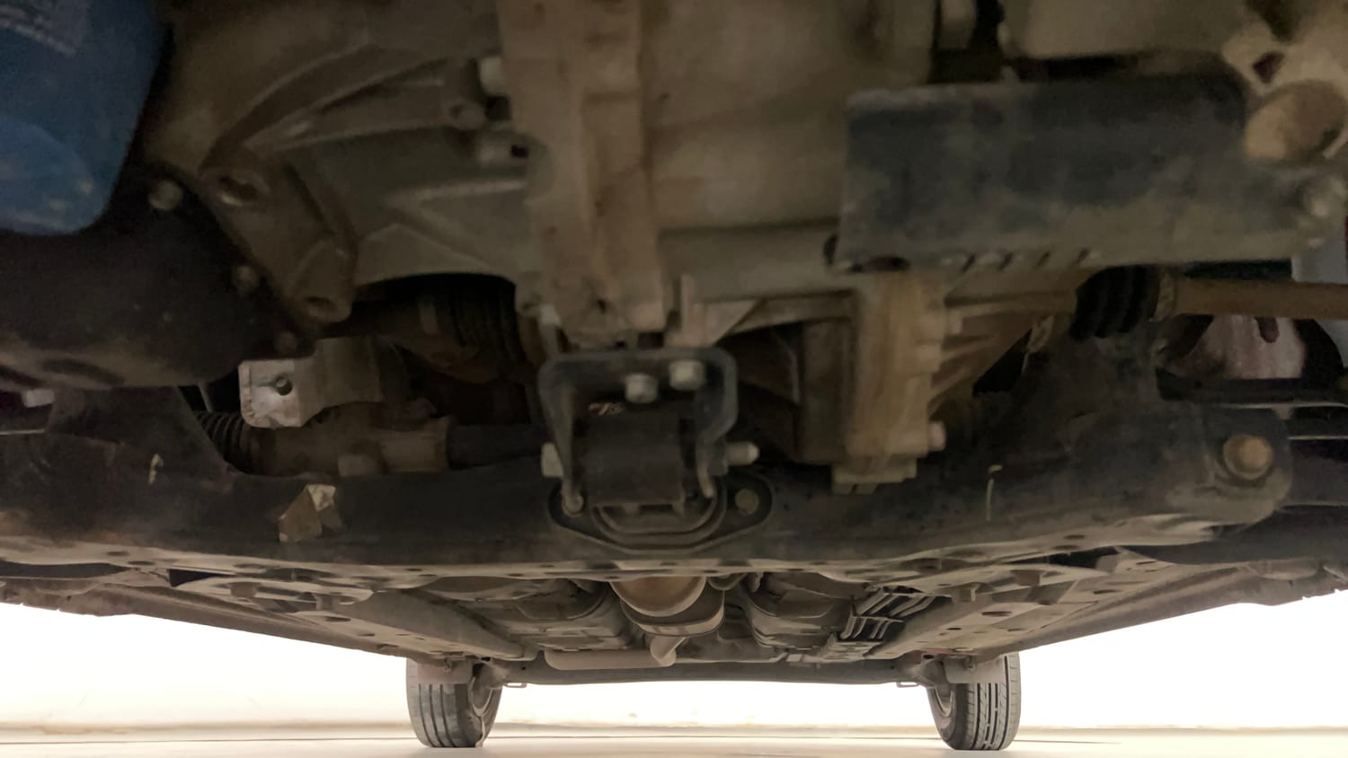 Used 2020 Hyundai Grand i10 Nios Sportz AMT 1.2 Kappa VTVT Petrol Automatic extra FRONT LEFT UNDERBODY VIEW