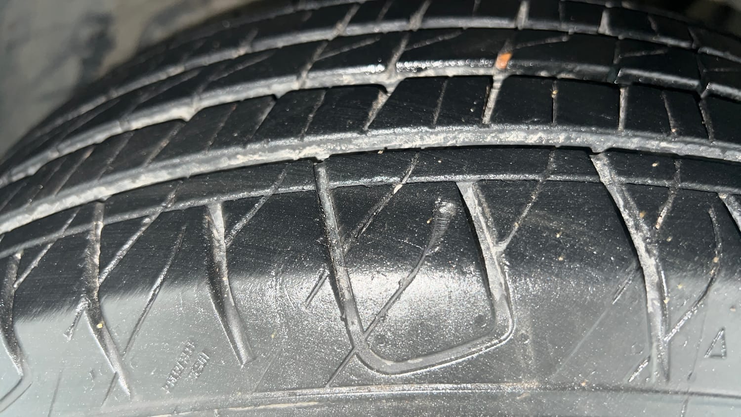 Used 2017 Tata Nexon XZ Plus Diesel Diesel Manual tyres LEFT FRONT TYRE TREAD VIEW