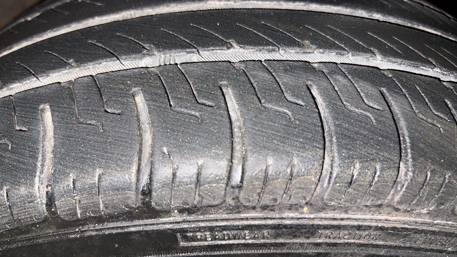 Used 2014 Honda City SV Diesel Diesel Manual tyres RIGHT FRONT TYRE TREAD VIEW