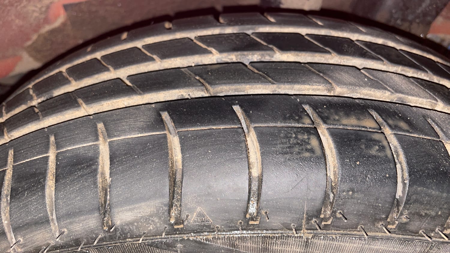 Used 2018 Hyundai Grand i10 Magna 1.2 Kappa VTVT Petrol Manual tyres LEFT REAR TYRE TREAD VIEW