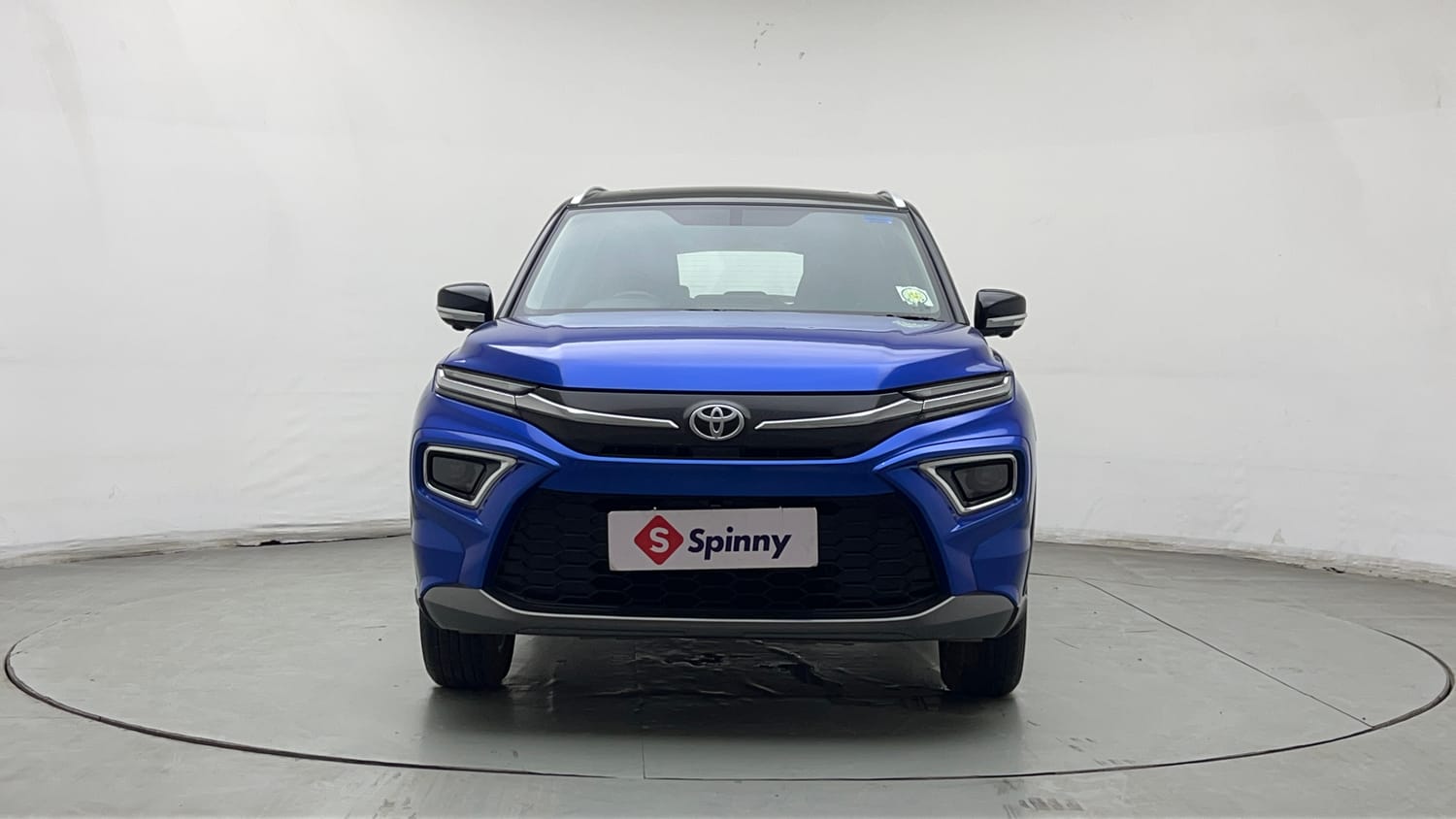 Used 2023 Toyota Urban Cruiser Hyryder V Hybrid Dual Tone Hybrid Automatic exterior FRONT VIEW