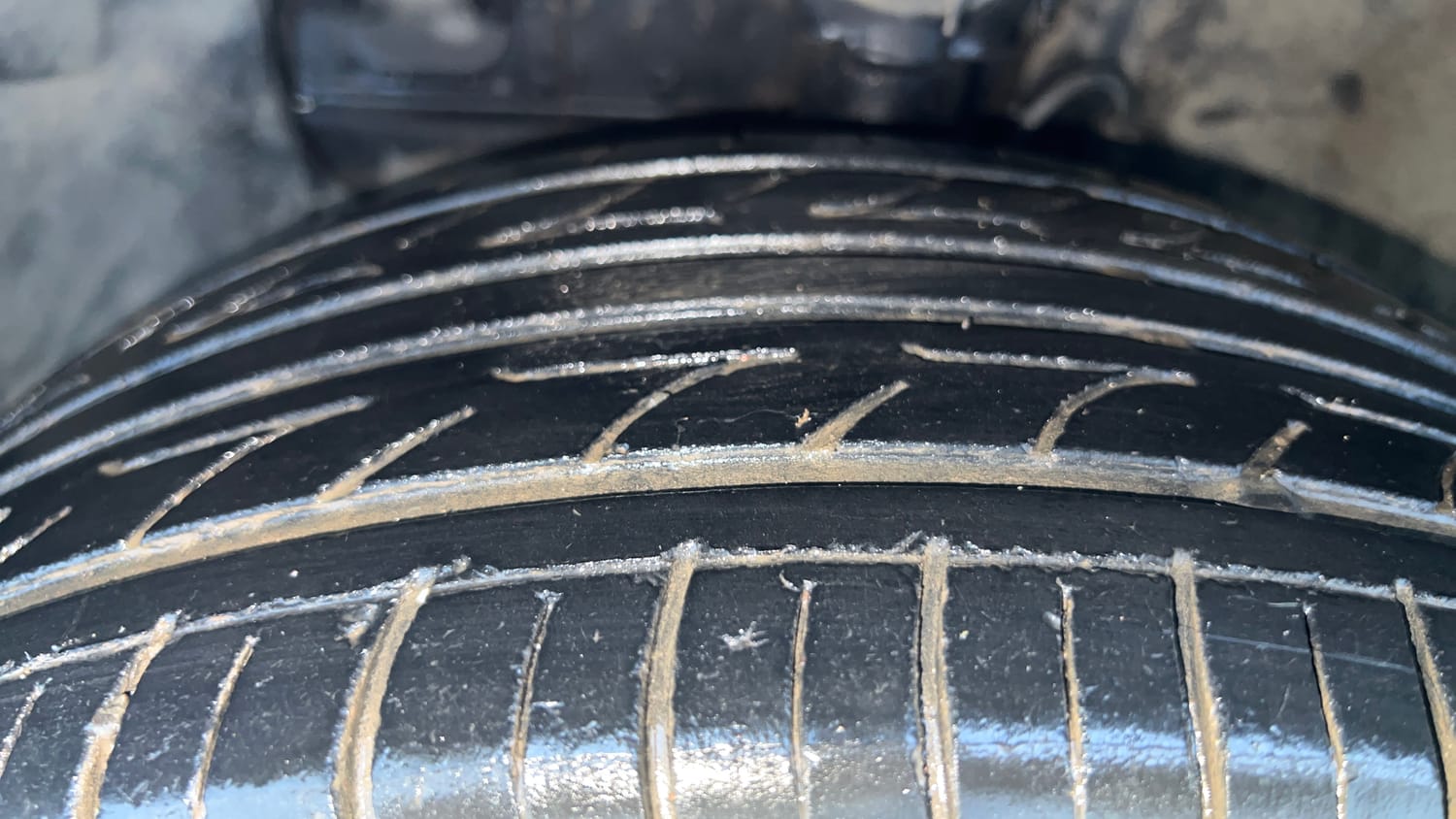 Used 2018 Hyundai Elite i20 Asta 1.2 (O) Petrol Manual tyres LEFT FRONT TYRE TREAD VIEW