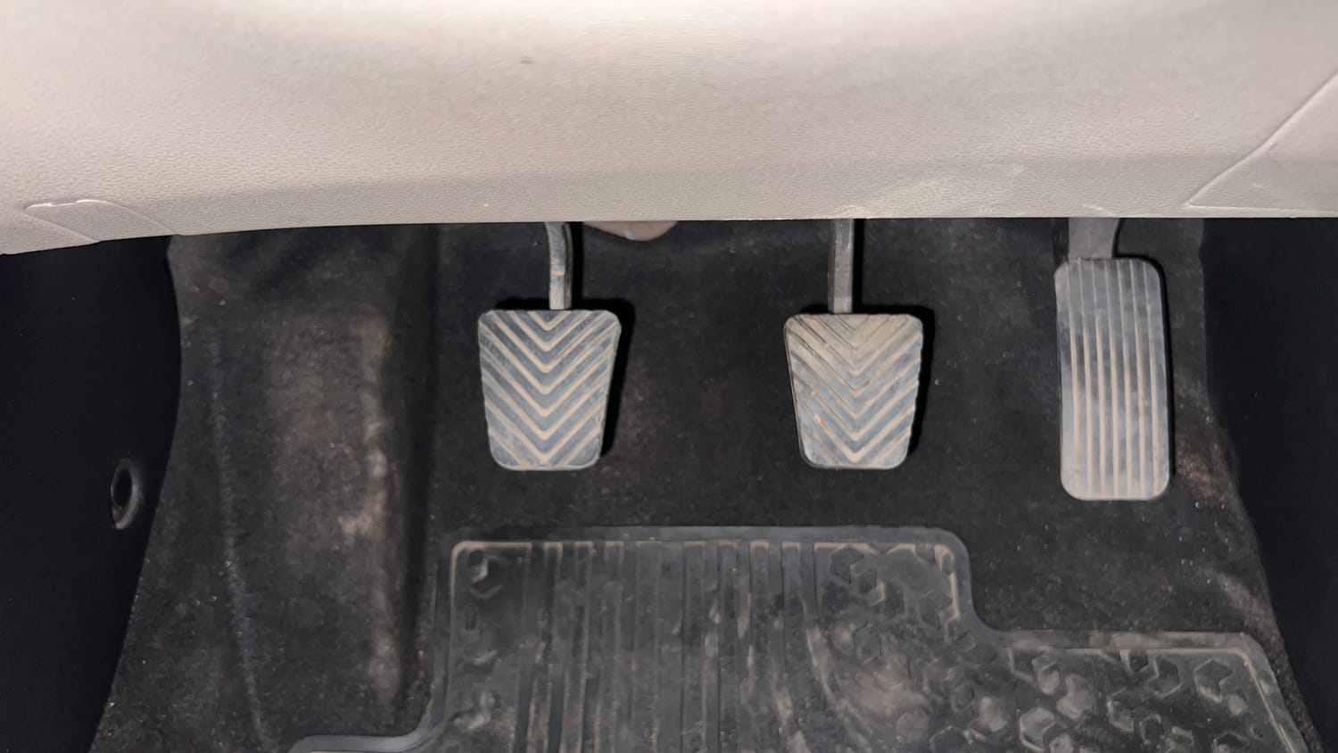 Used 2020 Hyundai Verna SX 1.5 MPi Petrol Manual interior PEDALS VIEW