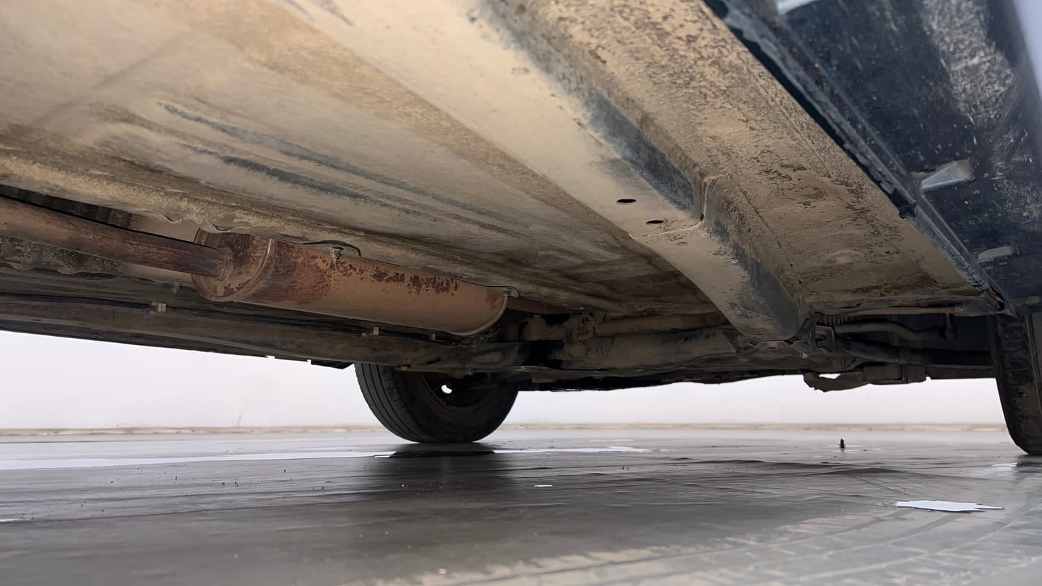 Used 2017 Maruti Suzuki Baleno Delta 1.2 Petrol Manual extra REAR RIGHT UNDERBODY VIEW