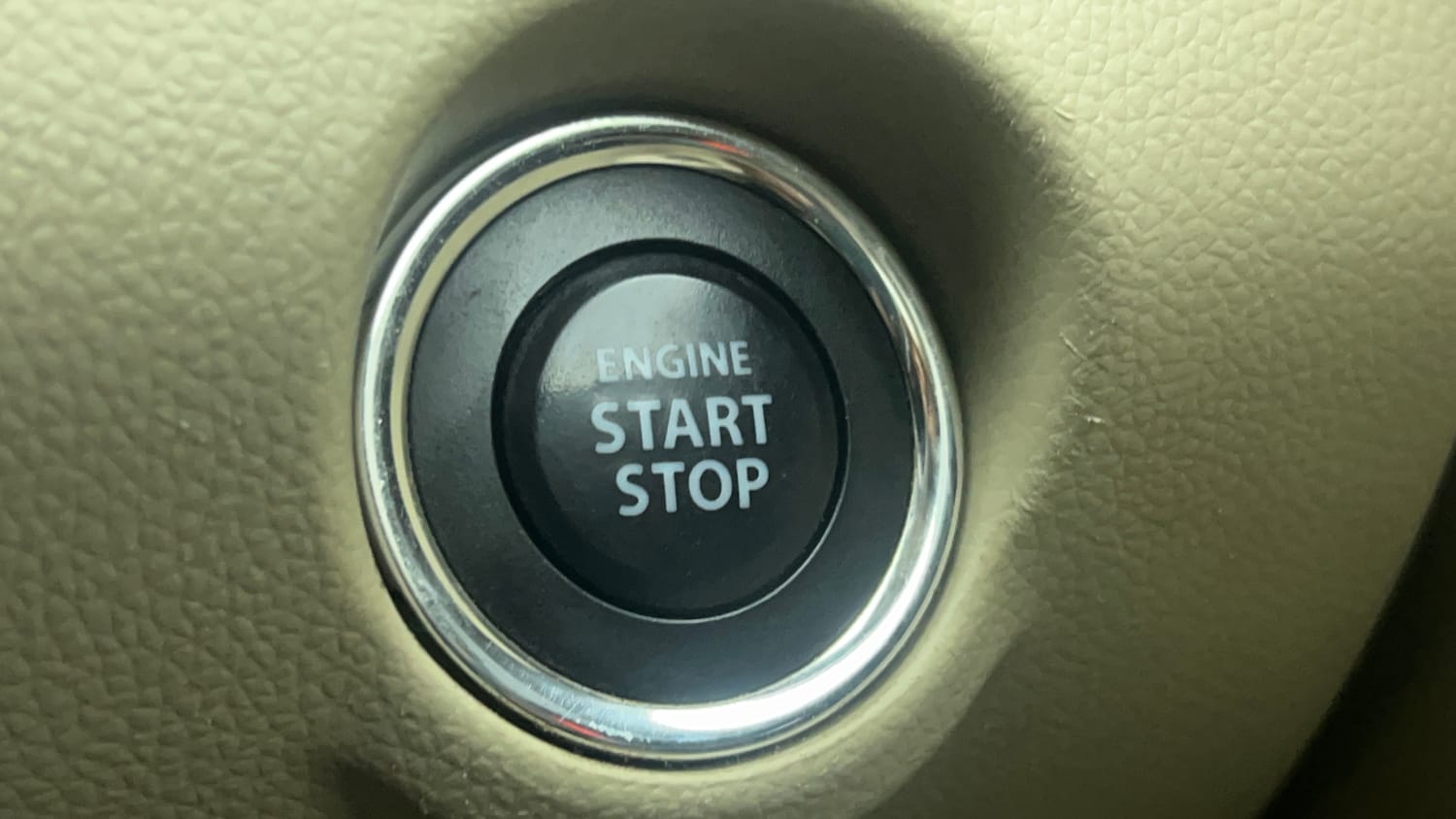 Used 2021 Maruti Suzuki Dzire ZXi Plus AGS Petrol Automatic top_features Keyless start