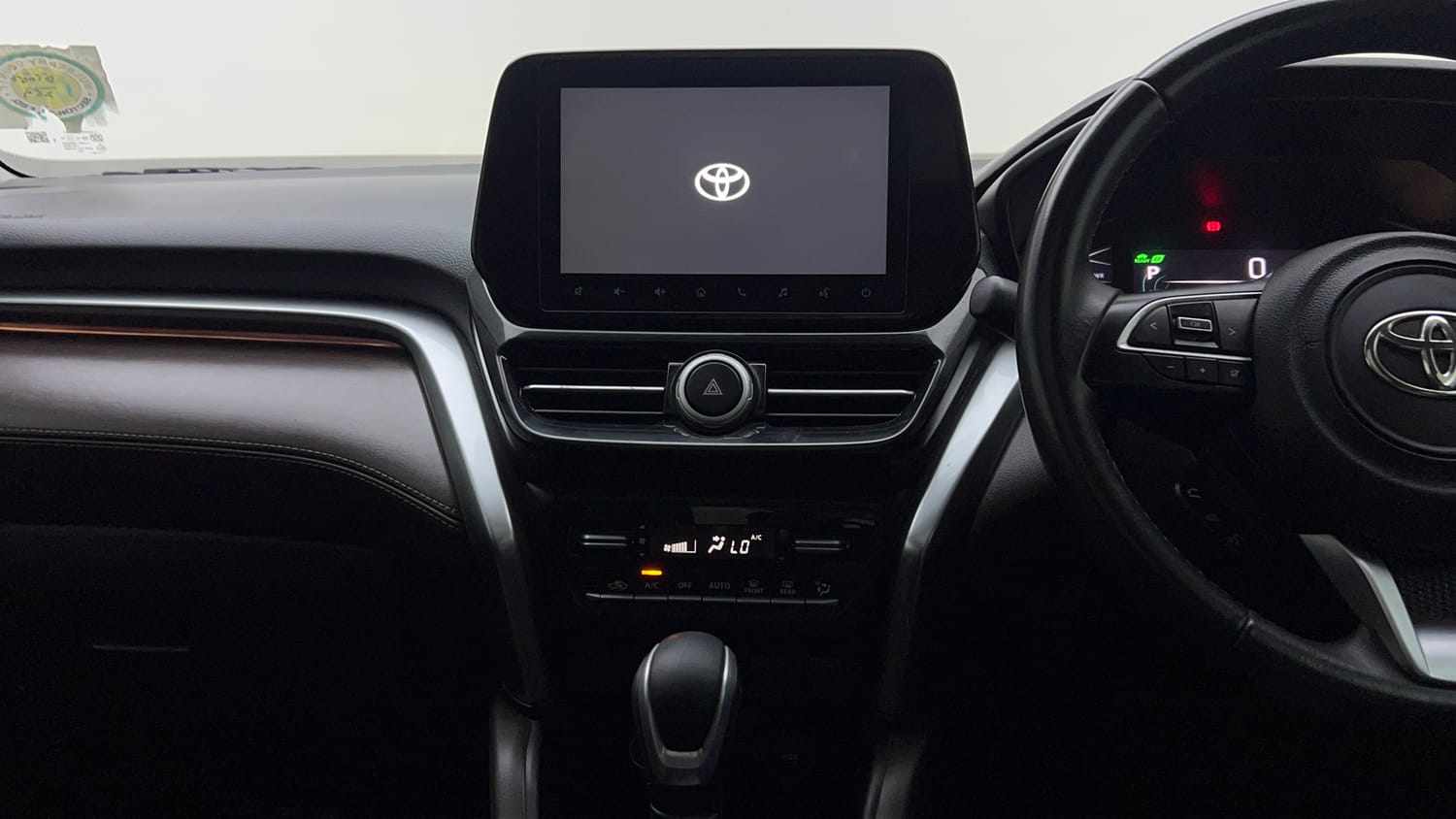 Used 2023 Toyota Urban Cruiser Hyryder V Hybrid Dual Tone Hybrid Automatic interior MUSIC SYSTEM & AC CONTROL VIEW