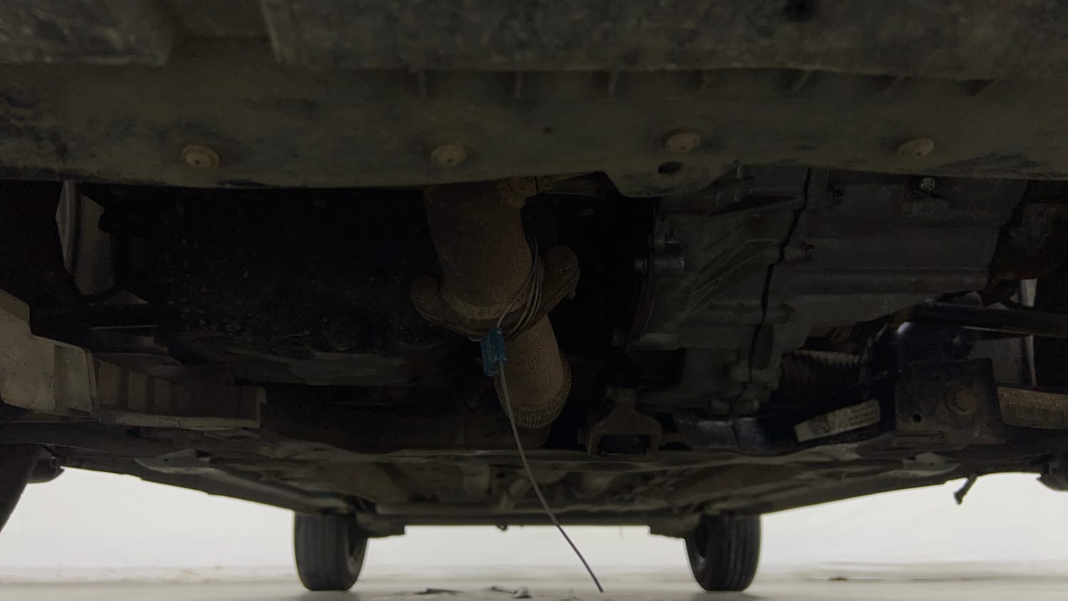 Used 2022 Tata Punch Adventure Rhythm Pack MT Petrol Manual extra FRONT LEFT UNDERBODY VIEW
