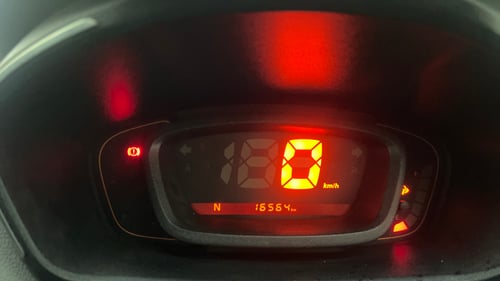 Used 2018 Renault Kwid 1.0 RXT AMT Opt Petrol Automatic interior CLUSTERMETER VIEW