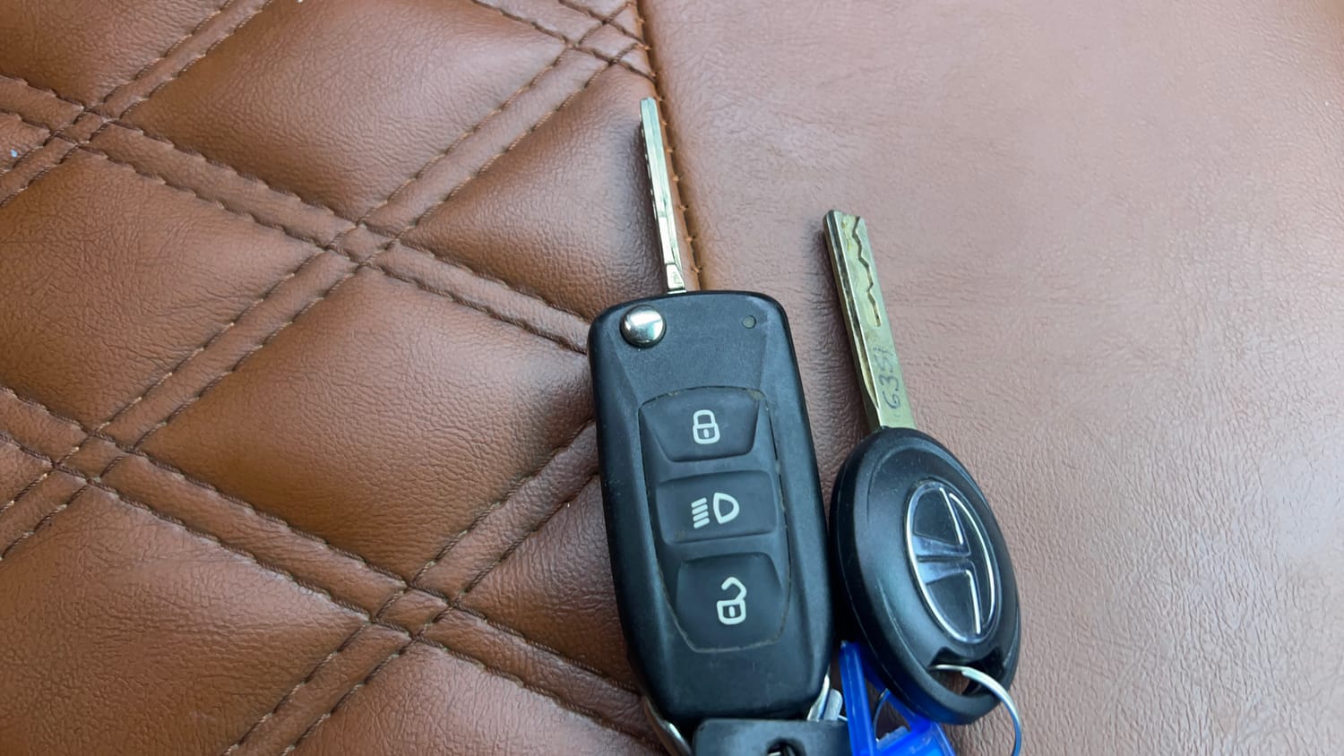Used 2021 Tata Tiago XZ Petrol Manual extra CAR KEY VIEW