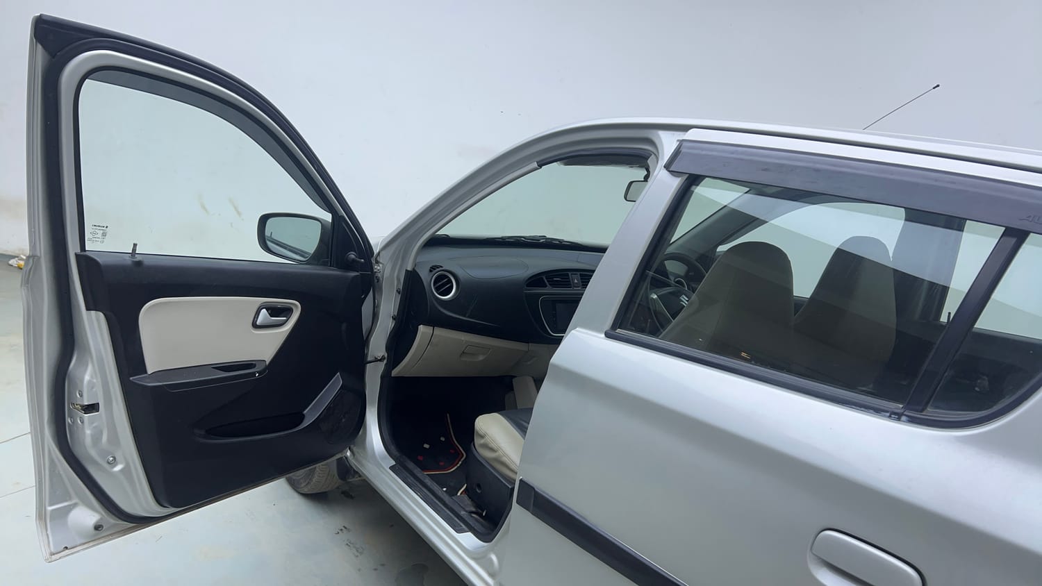 Used 2023 Maruti Suzuki Alto 800 Vxi Plus Petrol Manual interior LEFT FRONT DOOR OPEN VIEW